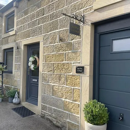 Saltpot Cottage, Cowling- A Unique Yorkshire * Cowling